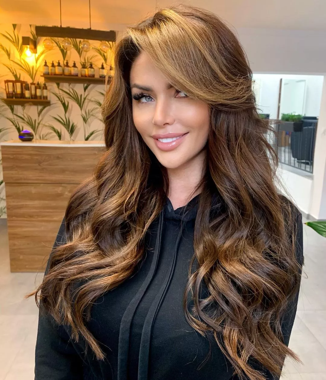 Gorące zdjęcia gwiazdy teledysków disco polo zachwycają?! To jedna z najpiękniejszych kobiet w tej branży?